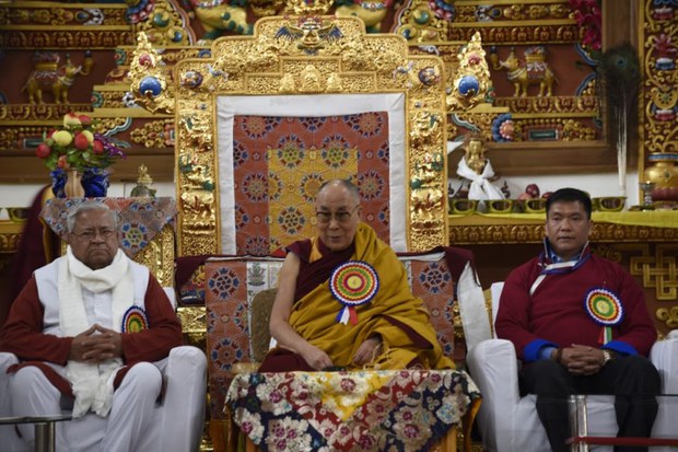 ༧གོང་ས་མཆོག་གིས་དི་རང་ས་གནས་སུ་ནང་ཆོས་སློབ་གཉེར་ཁང་ཞིག་དབུ་འབྱེད་དང་རབ་གནས་གནང་སྐབས། ༢༠༡༧།༤།༦