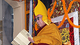 འབའ་ཐང་མི་མང་ནས་བརྟན་བཞུགས་བསྟར་འབུལ་ཞུས།