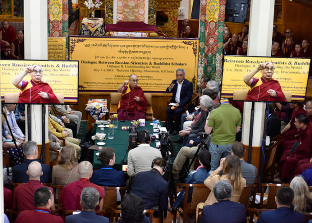 བྱམས་སྙིང་རྗེ་ཉམས་ལེན་གྱིས་མིའི་ལུས་སེམས་གཉིས་ཀྱི་བདེ་རྩར་ཕན་རླབས།
