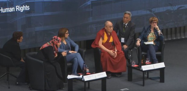 ༧གོང་ས་མཆོག་སུད་སིར་ཕེབས་བསུ་ཞུས་པ། ༧གོང་ས་མཆོག་སུད་སིར་ཕེབས་བསུ་ཞུས་པ།