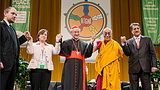 ཡོངས་ཁྱབ་འགན་འཁུར་ཐོག་བཀའ་སློབ་སྩལ་བ།