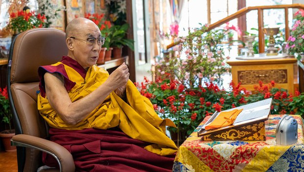 དུས་རབས་ཉེར་གཅིག་པའི་ནང་པ་ཚོ་ནི་དབང་རྣོན་ཆོས་ཀྱི་རྗེས་འབྲང་གིས། རྒྱུ་མཚན་ལ་བསམ་བློ་བཏང་དགོས་པ་རེད་ཅེས། ༧གོང་ས་མཆོག་གིས་བཀའ་སྩལ་བ། དུས་རབས་ཉེར་གཅིག་པའི་ནང་པ་ཚོ་ནི་དབང་རྣོན་ཆོས་ཀྱི་རྗེས་འབྲང་གིས། རྒྱུ་མཚན་ལ་བསམ་བློ་བཏང་དགོས་པ་རེད་ཅེས། ༧གོང་ས་མཆོག་གིས་བཀའ་སྩལ་བ།