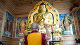 ༸གོང་ས་མཆོག་ནས་འོད་དཔག་མེད་ལ་རབ་གནས་གནང༌།