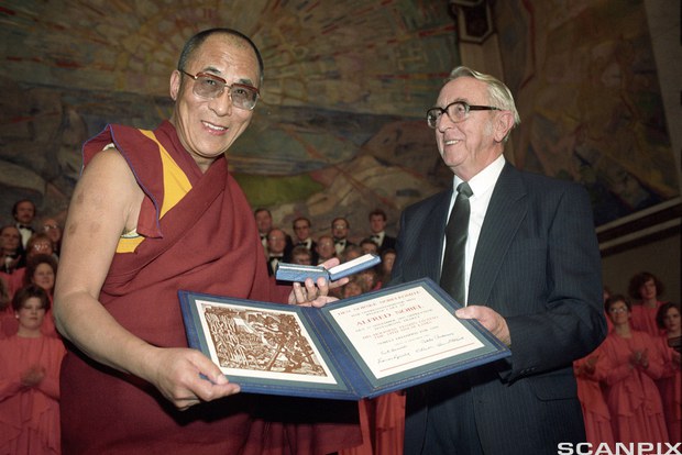 ༧གོང་ས་མཆོག་ལ་ནོར་སྦེལ་ཞི་བདེའི་གཟེངས་རྟགས་ཕུལ་བའི་རྗེས་ཀྱི་ཤུགས་རྐྱེན། ༧གོང་ས་མཆོག་ལ་ནོར་སྦེལ་ཞི་བདེའི་གཟེངས་རྟགས་ཕུལ་བའི་རྗེས་ཀྱི་ཤུགས་རྐྱེན།
