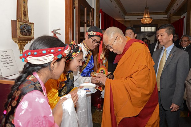 བོད་པའི་ངོ་བོ་བརྟན་པོར་གནས་ཐུབ།