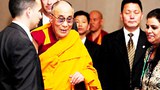 ལོང་སྦིཅ་ས་གནས་སུ་ཞབས་སོར་འཁོད་པ།