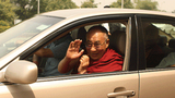 བཞུགས་སྒར་དུ་ཞབས་སོར་འཁོད།