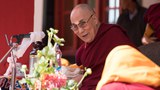 ལ་དྭགས་བྲག་ཐོག་དགོན་དུ་བཀའ་སློབ་སྩལ་བ།