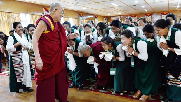 བུད་མེད་ཀྱིས་བྱམས་བརྩེའི་ནུས་པ་གོང་འཕེལ་གཏོང་དགོས། བུད་མེད་ཀྱིས་བྱམས་བརྩེའི་ནུས་པ་གོང་འཕེལ་གཏོང་དགོས།