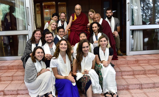 ཊུ་ལེན་སློབ་གྲྭ་ཆེན་མོའི་སྨན་ཞབས་ཀྱི་སློབ་མར་མཇལ་དང་བཀའ་སློབ། ཊུ་ལེན་སློབ་གྲྭ་ཆེན་མོའི་སྨན་ཞབས་ཀྱི་སློབ་མར་མཇལ་དང་བཀའ་སློབ།