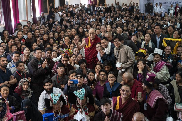 སེམས་བསྐྱེད་ཀྱི་ཆོས་འབྲེལ་བཀའ་དྲིན་སྩལ་རྒྱུའི་མཛད་རིམ་ཐུགས་གཏན་འཁེལ་བ།