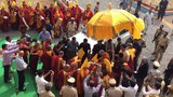 དགའ་ལྡན་ཁྲི་ཐོག་ཁང་ལ་རབ་གནས་མཛད་པ།