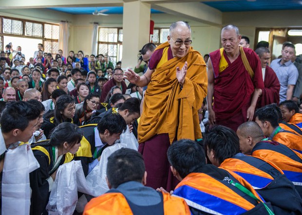 ས་རཱ་བོད་ཀྱི་མཐོ་སློབ་ཀྱི་སློབ་ཐོན་མཛད་སྒོ།