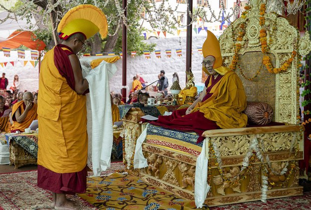 དབྱར་ཆོས་དང་ཤེས་ཡོན་ཡར་རྒྱས།