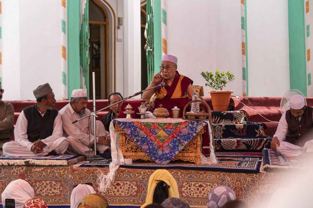 ༸གོང་ས་མཆོག་ནས་ཁ་ཆེ་མང་ཚོགས་ལ་བཀའ་སློབ།