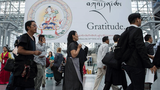 བྱང་ཨི་རིའི་བོད་མིས་འཁྲུངས་སྐར་ལ་དགའ་སྟོན།