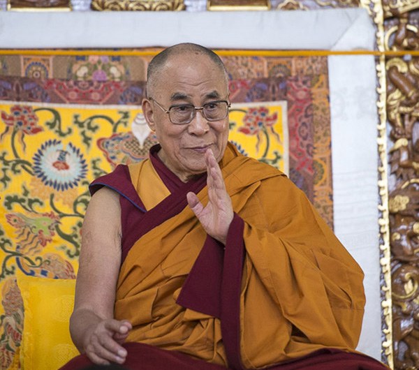 ཕྱི་ལོ་གསར་པར་འཚམས་འདྲི། ཕྱི་ལོ་གསར་པར་འཚམས་འདྲི།