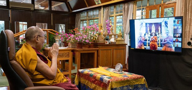ཆབ་སྲིད་ཀྱི་དཀའ་ངལ་འཕྲད་སྐབས་སེམས་ཞུམ་ནས་མ་བསྡད། གོང་ས་མཆོག་གིས།