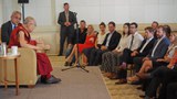 འབྱོར་ལྡན་པ་གཞོན་ནུའི་ཚོང་པའི་འགོ་ཁྲིད་ལ་བྱམས་བརྩེའི་ཐོག་བཀའ་སློབ།