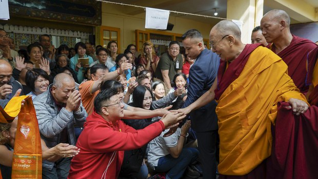 ༢༠༡༩ལོར་༧གོང་ས་མཆོག་ནས་ཐེ་ཝན་དད་ལྡན་ཆོས་ཞུ་བ་རྣམས་ལ་དབུ་མ་རིན་ཆེན་ཕྲེང་བའི་བཀའ་ཆོས།
