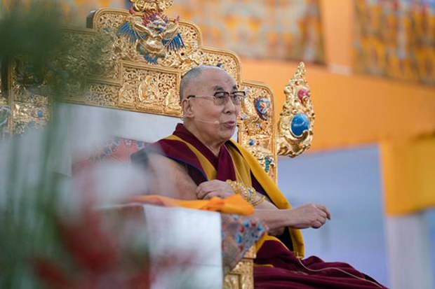 བོད་དང་རྒྱ་ནག་ནང་གི་ནང་པ་རྣམས་དུས་ནམ་ཡང་བརྗེད་རྒྱུ་མིན་ཞེས་བཀའ་གནང་བ།