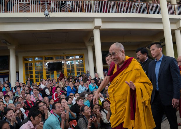 ཤར་ཕྱོགས་ཡུལ་གྲུ་ཁག་ཅིག་གི་ཆོས་ཞུ་བ། ཤར་ཕྱོགས་ཡུལ་གྲུ་ཁག་ཅིག་གི་ཆོས་ཞུ་བ།