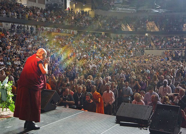 སྙིང་རྗེ་ནི་ཞི་བདེའི་ཀ་བ་ཡིན།