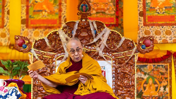 སྤྱི་ནོར་༧གོང་ས་སྐྱབས་མགོན་ཆེན་པོ་མཆོག་རྒྱ་གར་གྱི་མཱ་ནཱ་ལི་ཁུལ་དུ་ཚེས་༡༨ཉིན་གསུང་ཆོས་གནང་སྐབས།