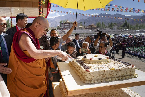 སྐུའི་འཁྲུངས་སྐར་ཀྱི་གནད་འགག་རང་བཞིན།
