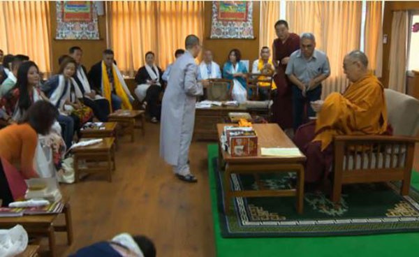 ཝེཏ་ནམ་དད་ལྡན་པར་དམིགས་བསལ་མཇལ་ཁ། ཝེཏ་ནམ་དད་ལྡན་པར་དམིགས་བསལ་མཇལ་ཁ།