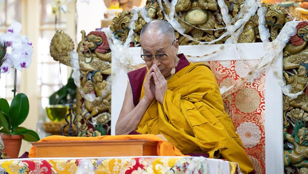 གནས་མཆོག་རྡོ་རྗེ་གདན་དུ་ཆོས་འབྲེལ།