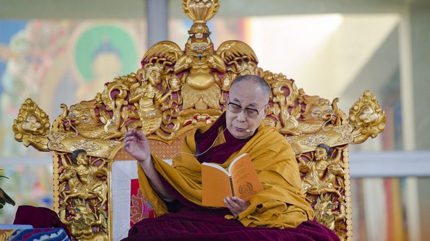 ༧གོང་ས་མཆོག་ནས་གནས་ཆེན་ཝཱ་ར་ཎ་སི་དང་རྡོ་རྗེ་གདན་དུ་བཀའ་ཆོས་བསྩལ་གནང་མཛད་ཡོད་པ། ༧གོང་ས་མཆོག་ནས་གནས་ཆེན་ཝཱ་ར་ཎ་སི་དང་རྡོ་རྗེ་གདན་དུ་བཀའ་ཆོས་བསྩལ་གནང་མཛད་ཡོད་པ།