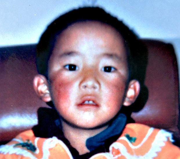 པཎ་ཆེན་སྐུ་ཕྲེང་༡༡པ་དགེ་འདུན་ཆོས་ཀྱི་ཉི་མ་མཆོག་གི་འཁྲུངས་སྐར་སྲུང་བརྩི།