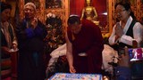 ཀྲོ་རོན་ཀྲོའི་ནང་བོད་མི་ཚོས་ཀུན་གཟིགས་པཎ་ཆེན་སྐུ་ཕྲེང་༡༡པ་མཆོག་གི་འཁྲུངས་སྐར་སྲུང་བརྩི།