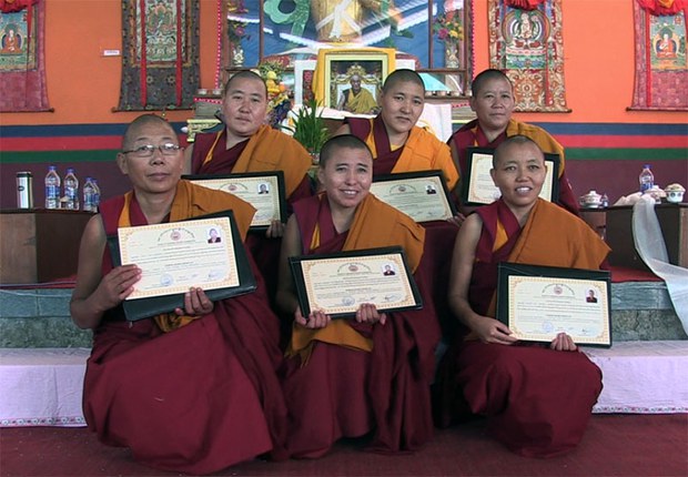 དགེ་བཤེས་མ་ཐེངས་གཉིས་པ་ཐོན་པའི་མཛད་སྒོ།