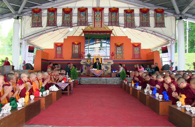 བོད་ཀྱི་བཙུན་མའི་ལས་འཆར་དབུ་བརྙེས་ནས་ལོ་ངོ་སུམ་ཅུ་འཁོར་བའི་དུས་དྲན། བོད་ཀྱི་བཙུན་མའི་ལས་འཆར་དབུ་བརྙེས་ནས་ལོ་ངོ་སུམ་ཅུ་འཁོར་བའི་དུས་དྲན།