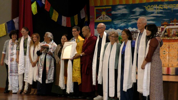 སུད་བོད་མཐུན་གྲོགས་ཚོགས་པ་བཙུགས་ཏེ་མི་ལོ་བཞི་བཅུ་འཁོར་བ།