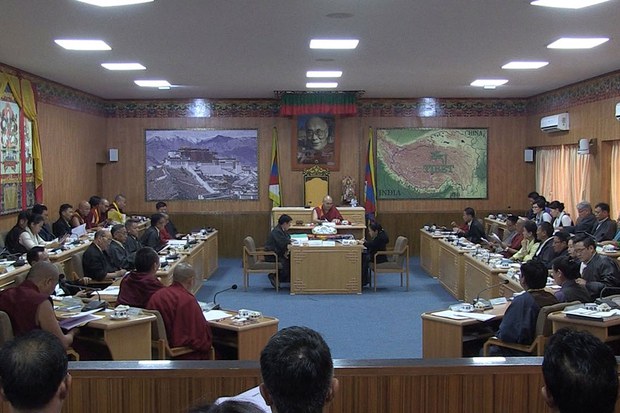 བོད་ཀྱི་སྐད་ཡིག་བེད་སྤྱོད་དགོས་པའི་གྲོས་ཆོད།