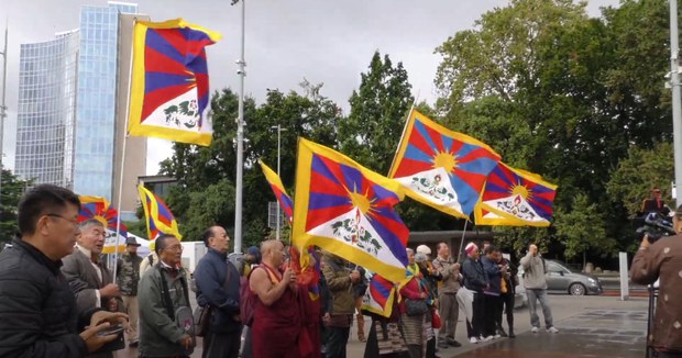 རྒྱལ་སྤྱིའི་འགྲོ་བ་མིའི་ཐོབ་ཐང་གི་ལྷན་ཚོགས་ཐེངས་ ༥༧ པ་དབུ་འཛུགས་གནང་པ།