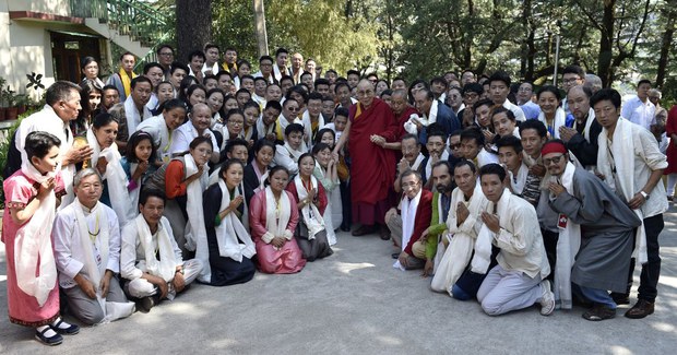 ༧གོང་ས་མཆོག་ནས་རང་བཙན་ཚོགས་བཅར་བ་རྣམས་ལ་མཇལ་ཁ། ༧གོང་ས་མཆོག་ནས་རང་བཙན་ཚོགས་བཅར་བ་རྣམས་ལ་མཇལ་ཁ།