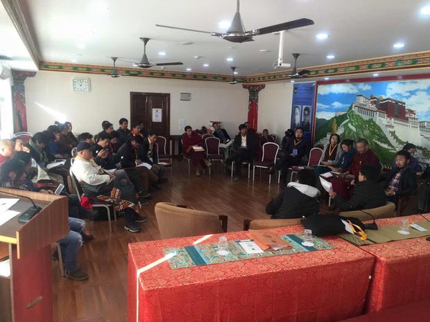 ཕེན་བོད་ཀྱི་རྩོམ་པ་པོའི་མཐུན་ཚོགས་ཀྱི་ཚོགས་ཆེན།