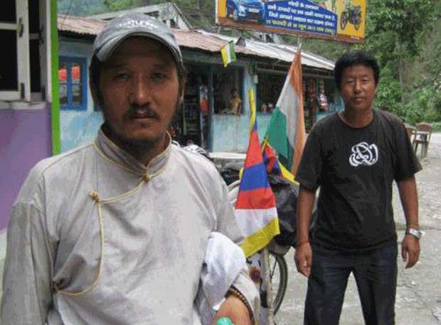 བོད་དོན་ཆེད་གོམ་བགྲོད་པ་གར་སོང་ཆ་མེད་དུ་གྱུར་ནས་ལོ་དྲུག་འཁོར་བ། བོད་དོན་ཆེད་གོམ་བགྲོད་པ་གར་སོང་ཆ་མེད་དུ་གྱུར་ནས་ལོ་དྲུག་འཁོར་བ།