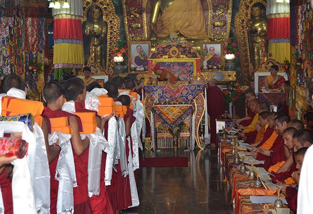 ངོར་ཀླུ་ལྡིང་མཁན་ཆེན་རྡོ་རྗེ་འཆང་ཆེན་པོ་མཆོག་དགུང་གྲངས་༨༥་ལ་ཕེབས་པ།