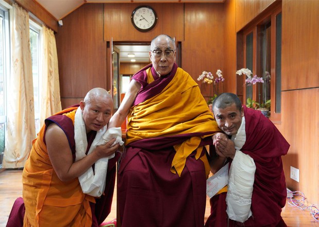 རྒྱ་གར་ལྷོ་ཕྱོགས་སུ་རྒྱལ་ཡོངས་འཕགས་བོད་མཁས་པའི་བགྲོ་གླེང་ཆེན་མོ་ཞིག་ཚོགས་གཏན་འཁེལ་ཡོད་པ། རྒྱ་གར་ལྷོ་ཕྱོགས་སུ་རྒྱལ་ཡོངས་འཕགས་བོད་མཁས་པའི་བགྲོ་གླེང་ཆེན་མོ་ཞིག་ཚོགས་གཏན་འཁེལ་ཡོད་པ།