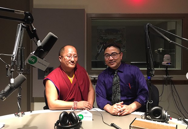 བཀའ་བརྒྱུད་སྤྱི་འཐུས་བླ་མ་ཀུན་དགའ་བསོད་སྟོབས་ལགས་སུ་བཅར་འདྲི། བཀའ་བརྒྱུད་སྤྱི་འཐུས་བླ་མ་ཀུན་དགའ་བསོད་སྟོབས་ལགས་སུ་བཅར་འདྲི།