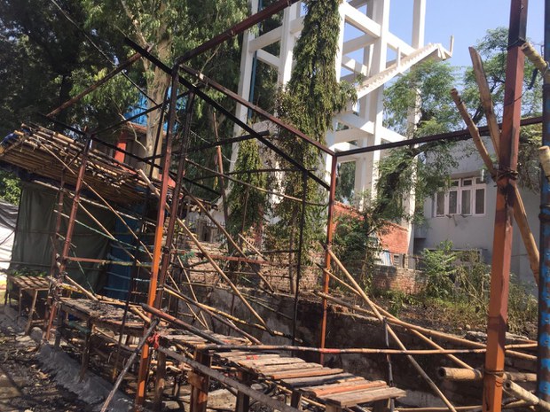 པོན་ཊ་བོད་མིའི་ཁྲོམས་སར་མེ་སྐྱོན་ཤོར་བ། པོན་ཊ་བོད་མིའི་ཁྲོམས་སར་མེ་སྐྱོན་ཤོར་བ།