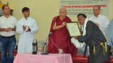 ཡིག་གཟུགས་སྒྱུ་རྩལ་གྱི་འགྲེམས་སྟོན་དབུ་འབྱེད།