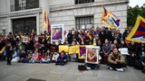 བྷི་བྷི་སི་གསར་ལས་ཁང་ལ་ཞུ་གཏུགས་ཀྱི་སྙན་ཞུས་ཕུལ་བ།