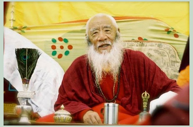 རྙིང་མའི་གཙུག་རྒྱན་རྗེ་བྱ་བྲལ་རིན་པོ་ཆེ་དགོངས་པ་ཐིམ་པ། རྙིང་མའི་གཙུག་རྒྱན་རྗེ་བྱ་བྲལ་རིན་པོ་ཆེ་དགོངས་པ་ཐིམ་པ།