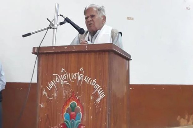 མངའ་སྡེའི་བློན་ཆེན་ཕན་བདེ་གླིང་གཞིས་ཆགས་སུ་འཚམས་གཟིགས། མངའ་སྡེའི་བློན་ཆེན་ཕན་བདེ་གླིང་གཞིས་ཆགས་སུ་འཚམས་གཟིགས།